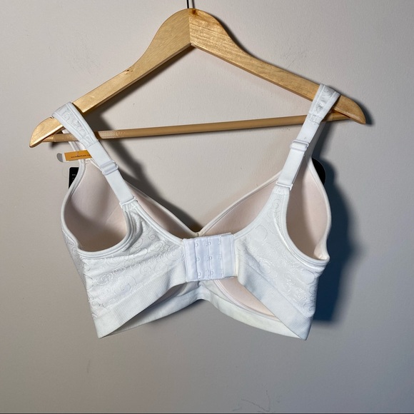 Bali Comfort Revolution® Seamless Wireless Full Coverage Bra-3463 size 38DD - Picture 4 of 8